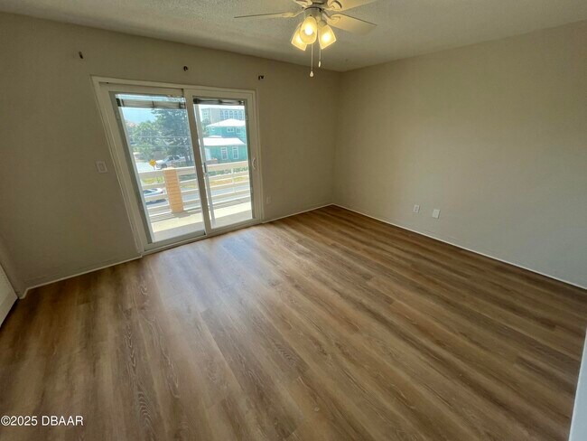 Building Photo - 3635 Cardinal Blvd