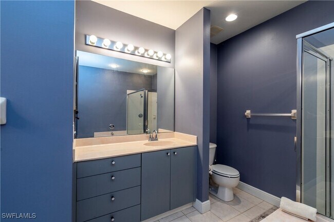 Building Photo - 14815 Laguna Dr