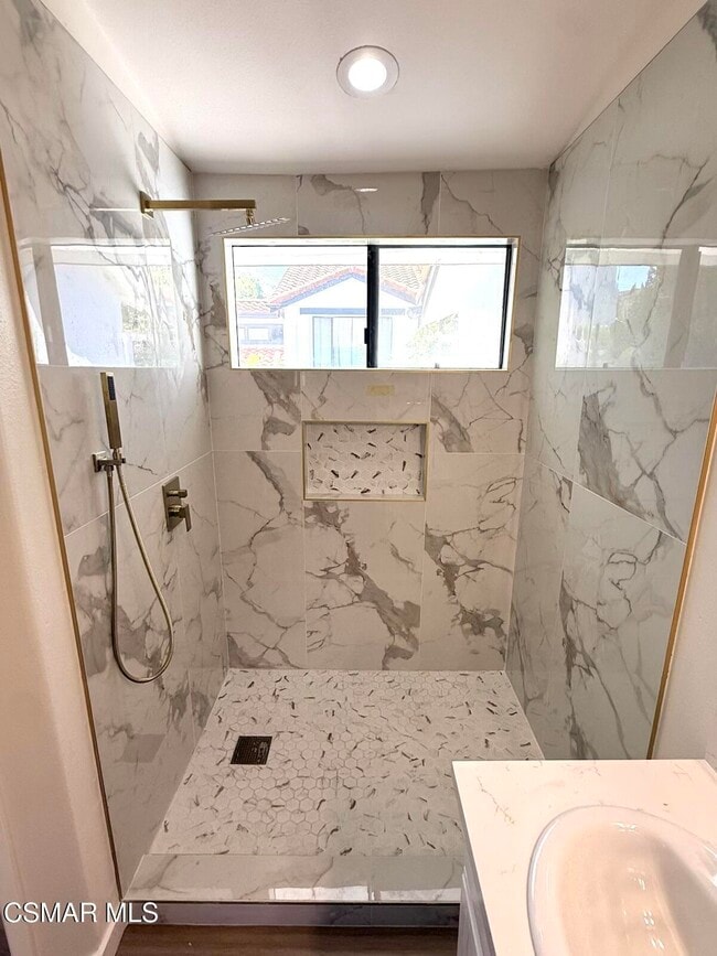 Building Photo - 451 Pavarotti Dr