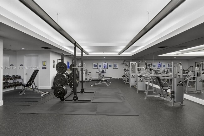 Building Photo - 610 Clematis St