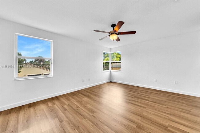 Building Photo - 15740 NW 16th Ct