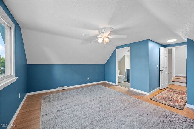 Building Photo - 5401 Woodbury Hills Dr