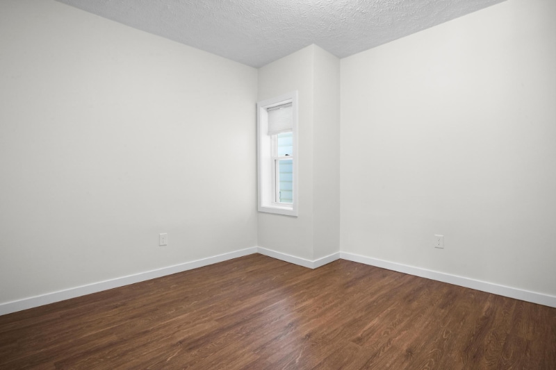 Building Photo - 1277 W 67th St