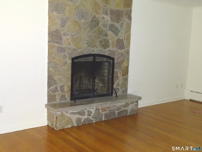 Building Photo - 62 Ark Rd