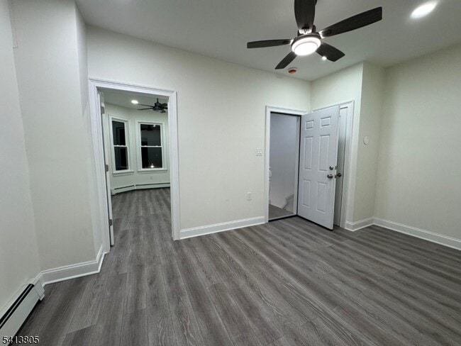 Building Photo - 1015 Flora St