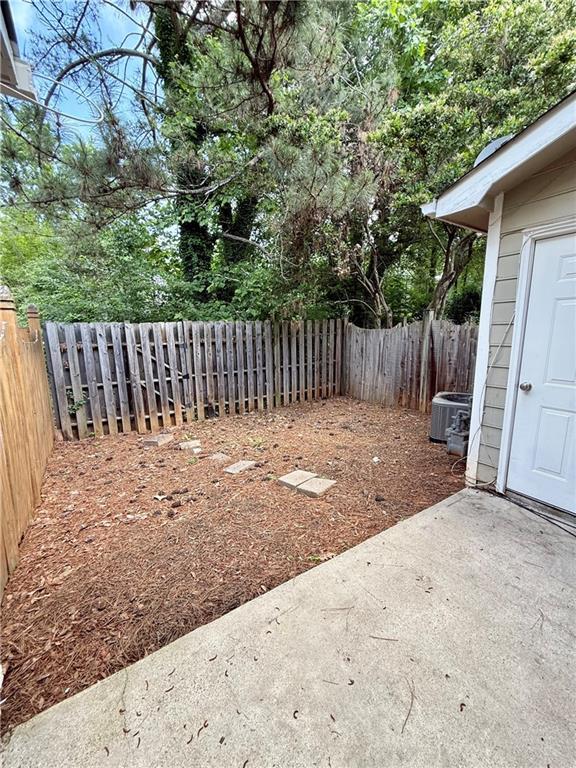 Building Photo - 4891 Jenny Dr