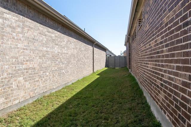 Building Photo - 720 Boardwalk Way