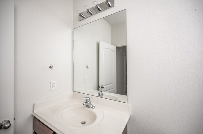 Building Photo - 7106 Montclair Peak Ln