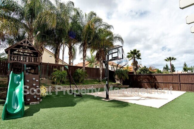 Building Photo - 24535 Leafwood Dr