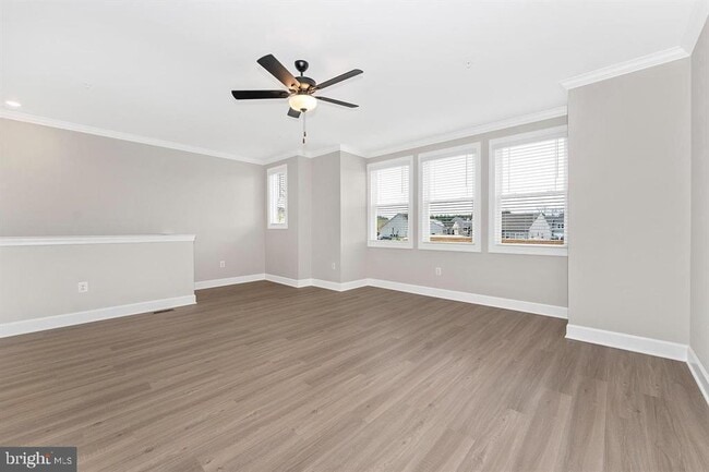 Building Photo - 424 Abigail Ave