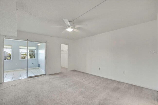 Building Photo - 4452 Garnet Dr