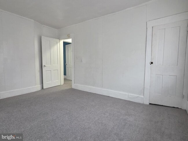 Building Photo - 2A E Milby St