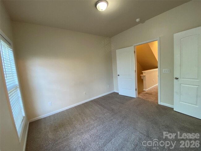 Building Photo - 9537 Longstone Ln