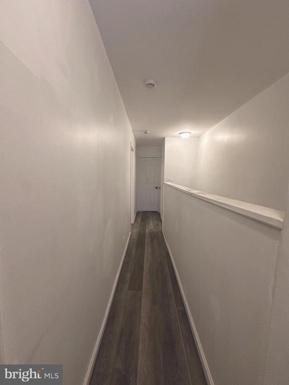 Building Photo - 25 Murray St