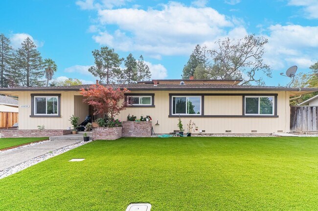 Building Photo - 22434 Salem Ave