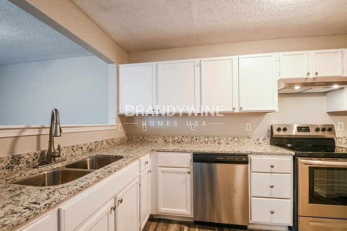 Building Photo - 16675 Aulton Dr