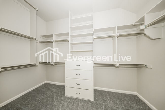 Building Photo - 2517 SE 38th St