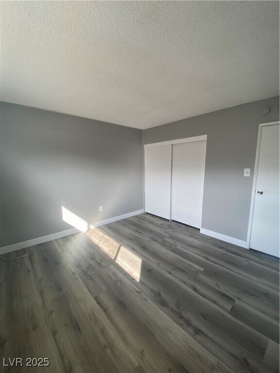Building Photo - 1089 E Desert Inn Rd