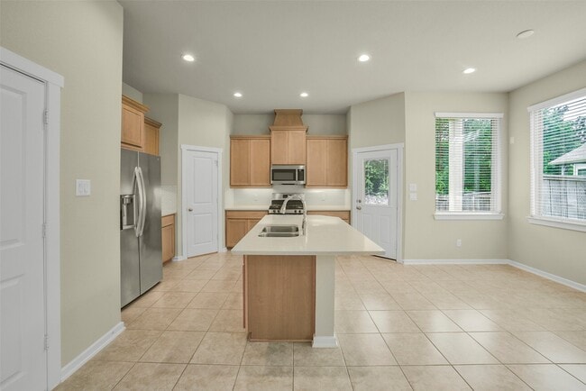 Building Photo - 323 N Spotted Fern Dr