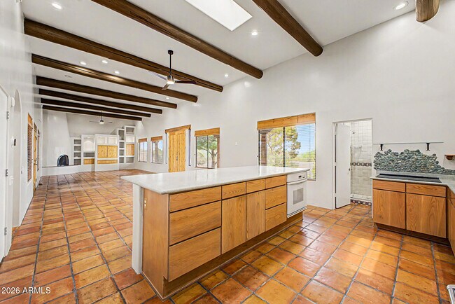 Building Photo - 9202 E Rimrock Dr