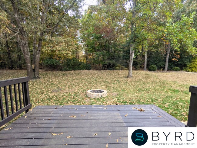 Building Photo - 7757 Hampton Green Dr