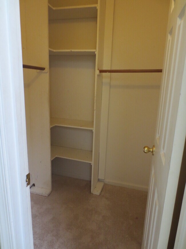 Building Photo - Cute n cozy Condo near Princess Anne & Salem Rd Va Beach