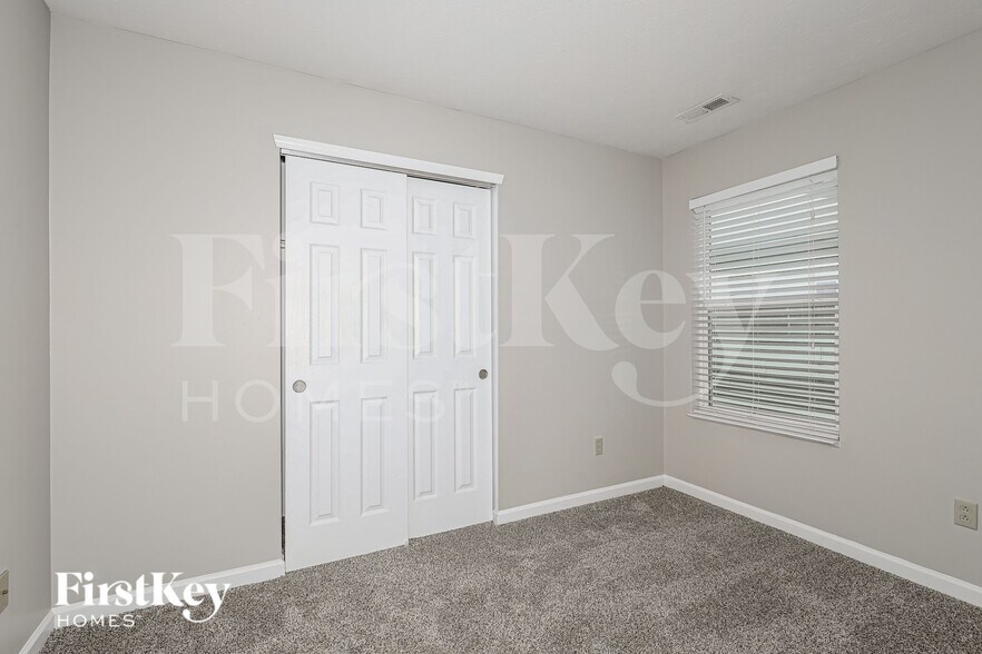 Building Photo - 2287 Cedarmill Dr