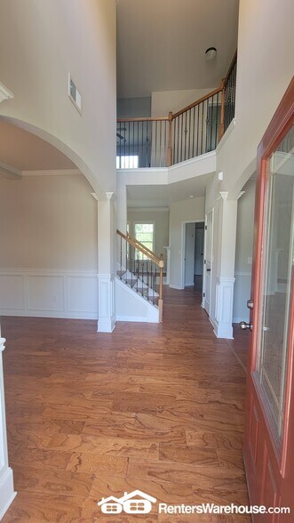 Building Photo - 2851 Summit Valley Dr