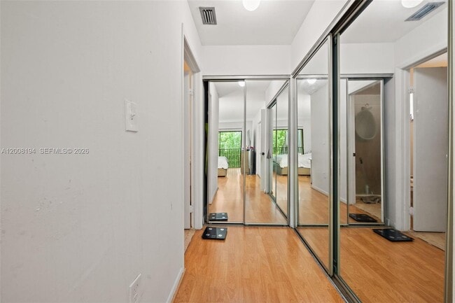 Building Photo - 3951 Adra Ave