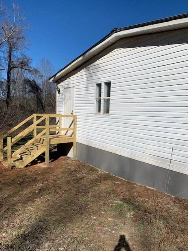 Building Photo - single family home