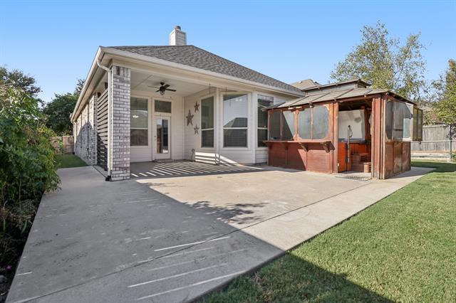 Building Photo - 588 Louder Way