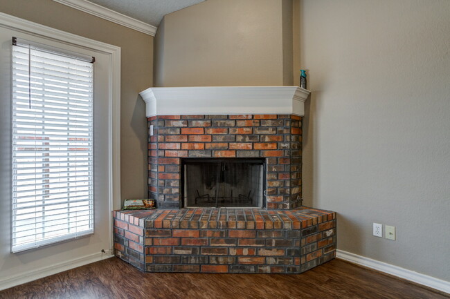 Building Photo - Gorgeous Home in Cooper District!!
