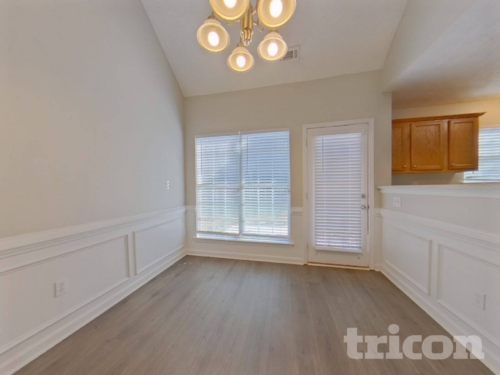 Building Photo - 9765 Moss Pointe Path