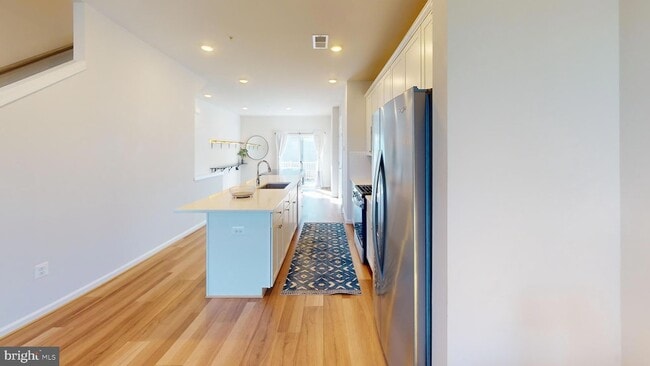 Building Photo - 3485 Cormorant Dr