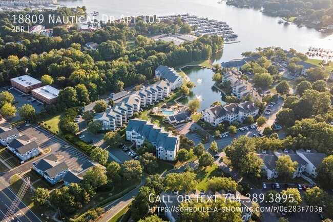 Building Photo - Lake Front Community