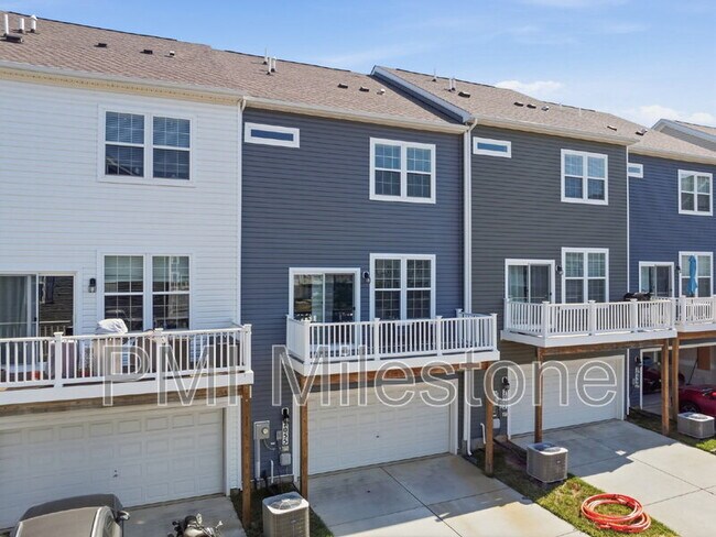 Building Photo - 7055 Delegate Pl