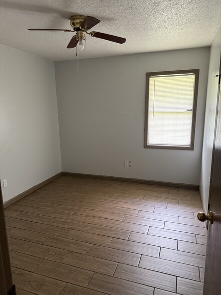 Building Photo - 111 Ada