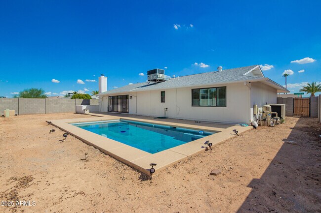 Building Photo - 12646 W Limewood Dr