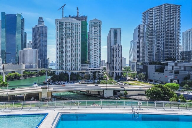 Building Photo - 92 SW 3rd St