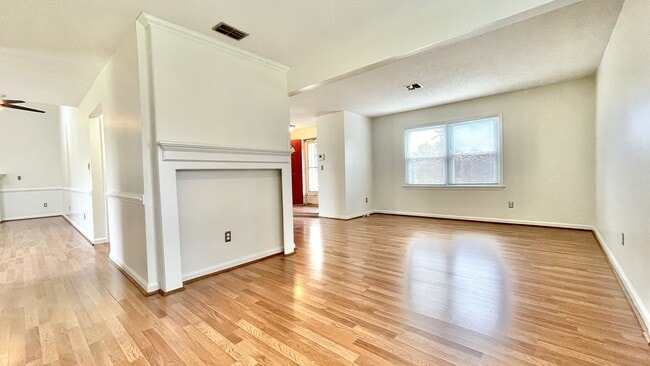 Building Photo - 1311 Copper Stone Cir