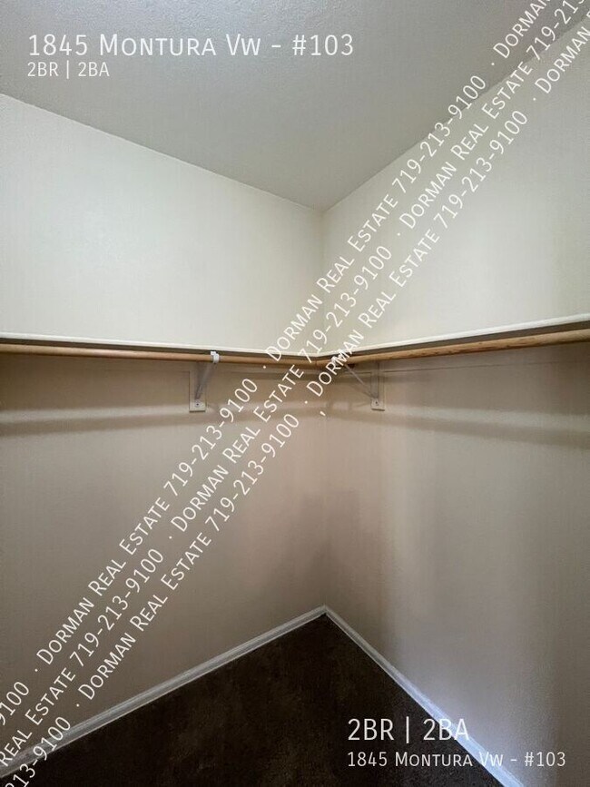 Building Photo - 1845 Montura View