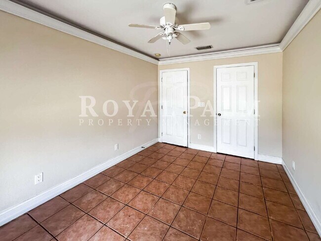 Building Photo - Start Fresh in Fort Myers Before the Ball Drops  – Renovated 3BR/2BA Duplex Sleighing with an Ope...