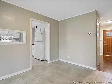 Building Photo - 729 Emerald Dr