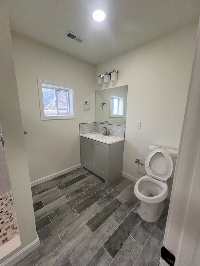 Building Photo - 45 Granite St