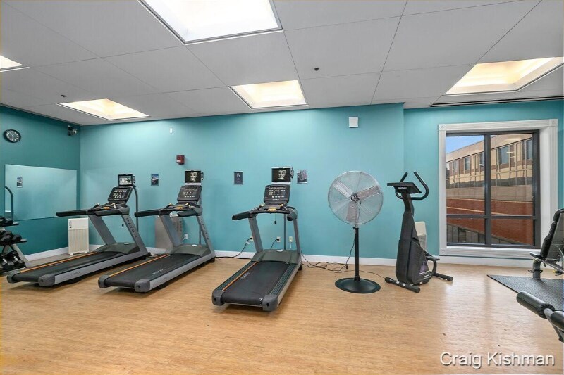 Building Photo - 152 Campau Cir NW