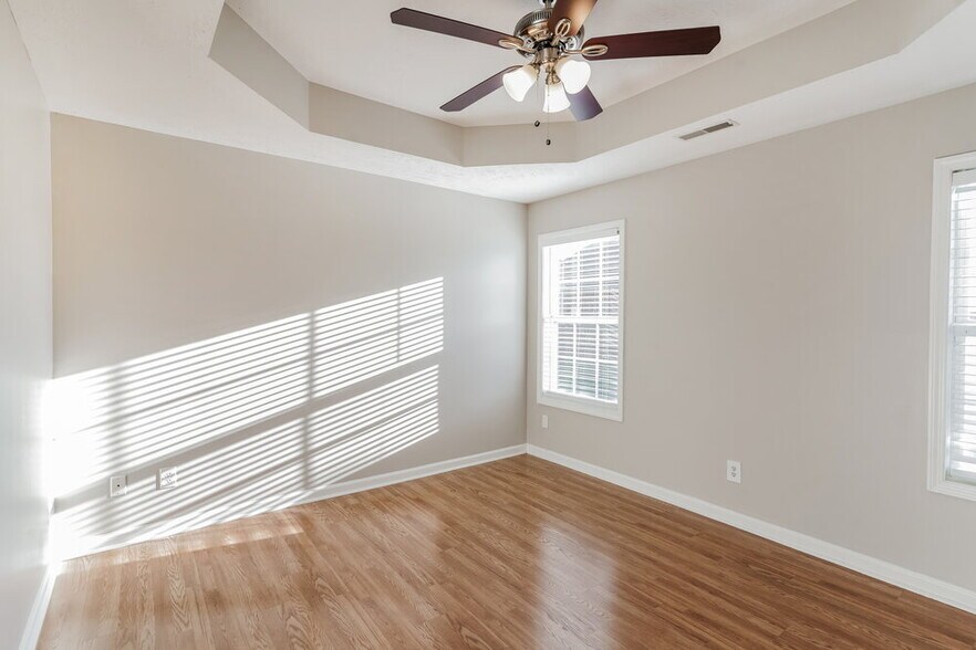 Building Photo - 107 Blythe Ct