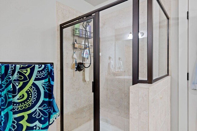 Building Photo - 124 147th Pl SE
