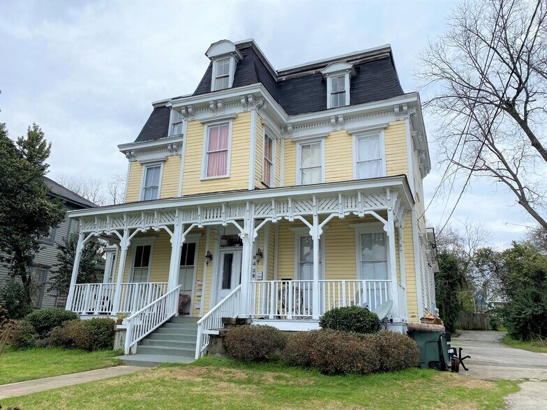 Building Photo - 943 Cole St