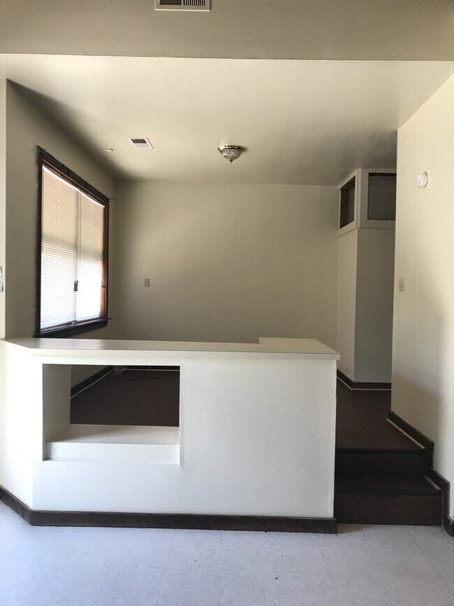 Building Photo - 8462 Bayou Fountain Ave