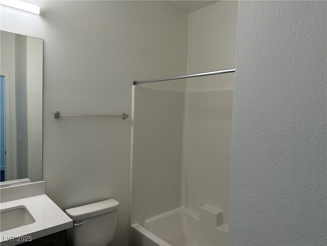Building Photo - 1180 Blossom Pt St